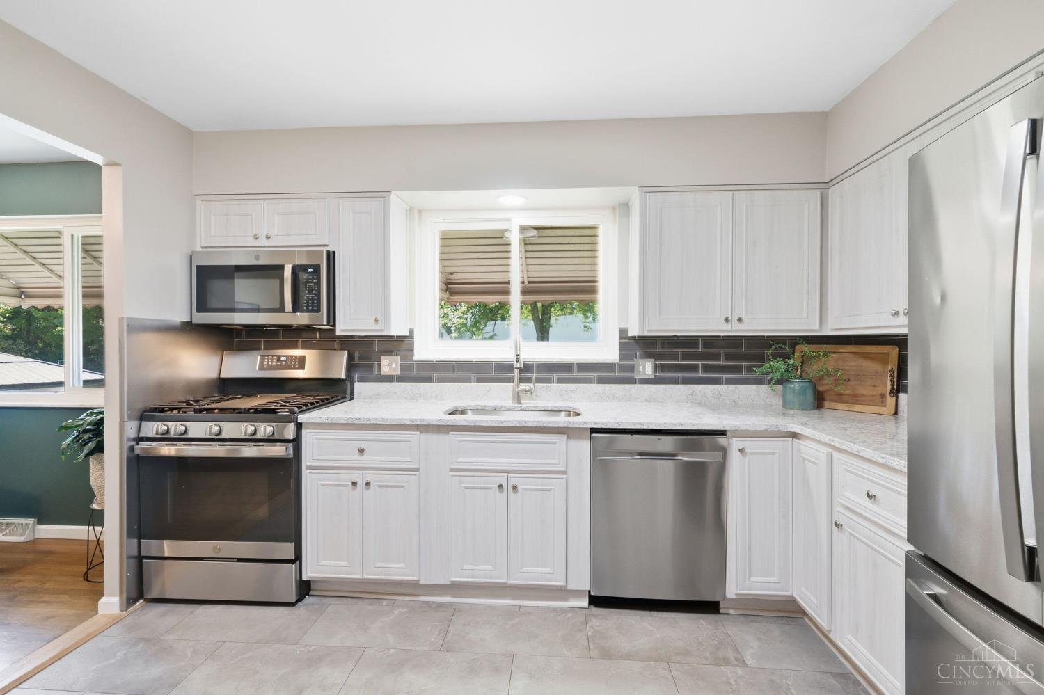 979 Hilliard Drive, Delhi Twp, OH, 45238 — photo 9