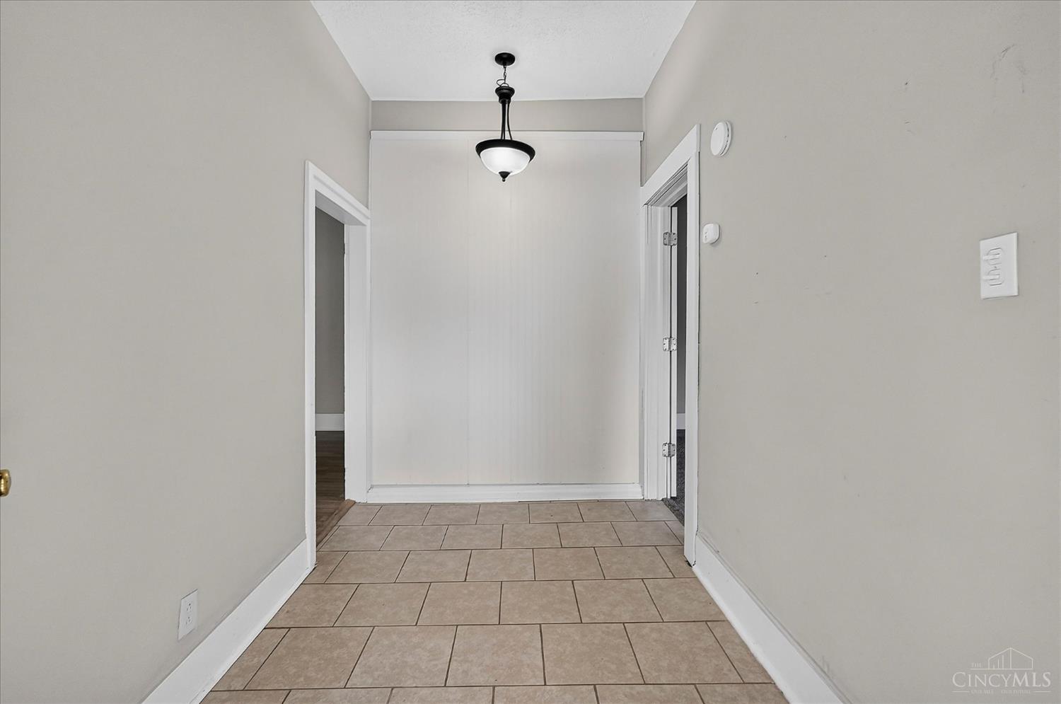 Photo 3 of Single family home for sale at 337 E Main St, Hillsboro, OH 45133 | MLS# 1894085 | Listing updated on 2026-09-17