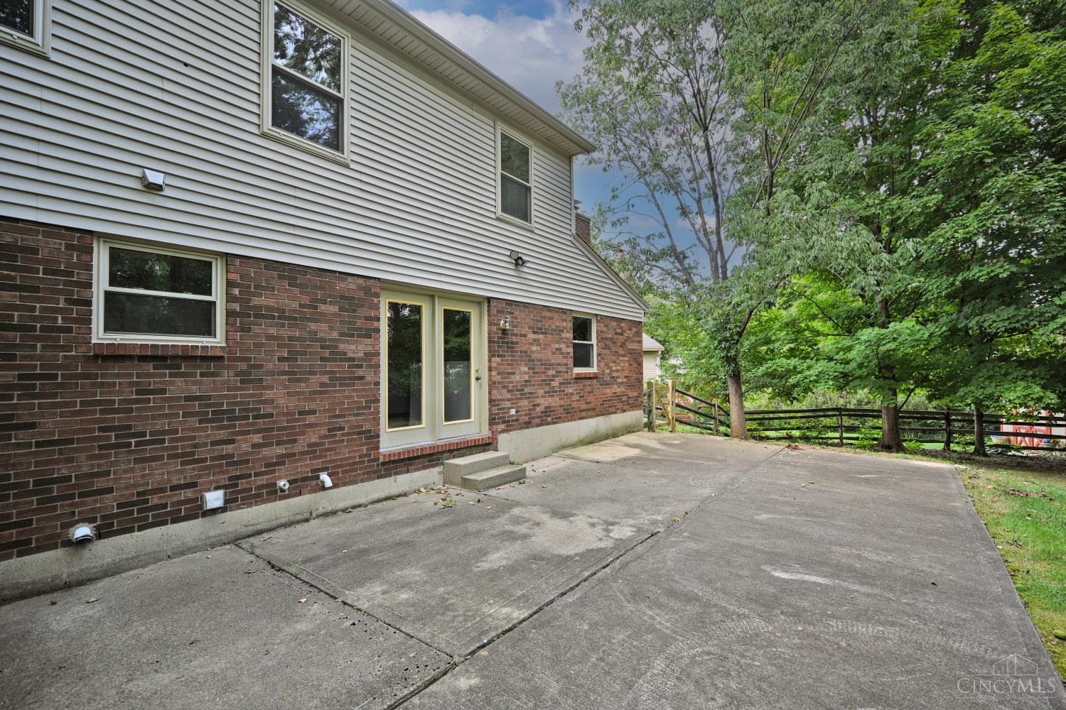 8738 Sarahs Bend Drive, Colerain Twp, OH, 45251 — photo 37