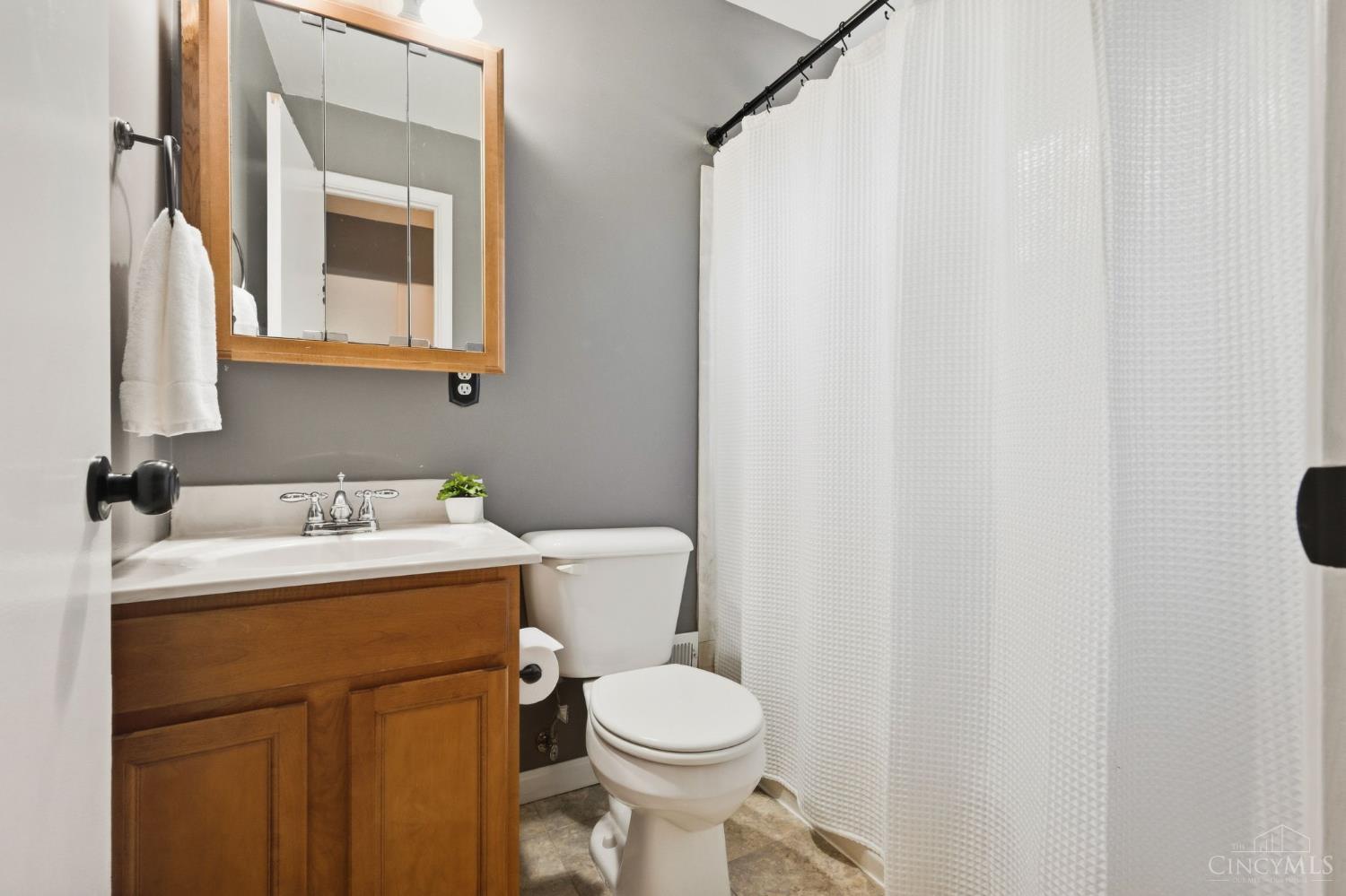 979 Hilliard Drive, Delhi Twp, OH, 45238 — photo 18