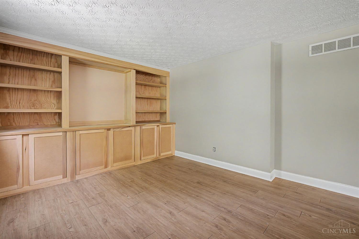 13 Wooded Ridge Drive, Batavia Twp, OH, 45102 — photo 16