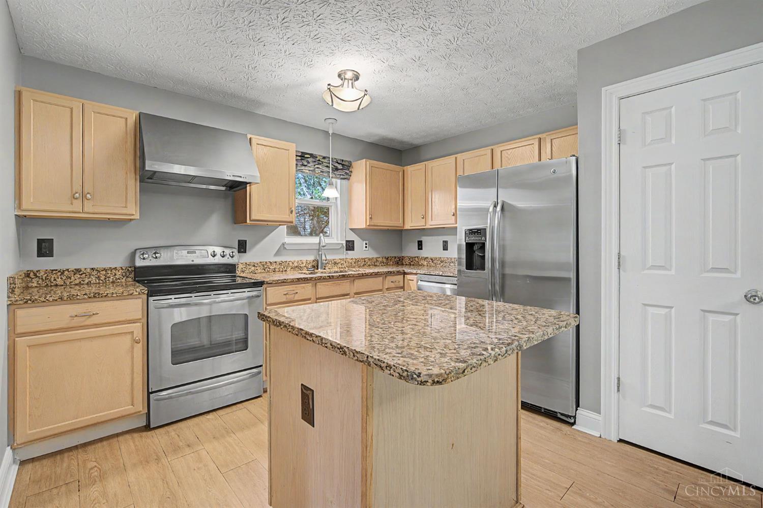 13 Wooded Ridge Drive, Batavia Twp, OH, 45102 — photo 10