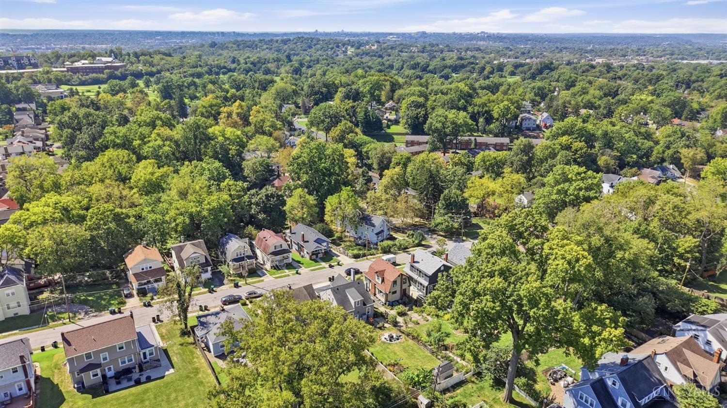 Photo 3 of Single family home for sale at 6264 Bona Vista Pl, Cincinnati, OH 45213 | MLS# 1894155 | Listing updated on 2026-09-17