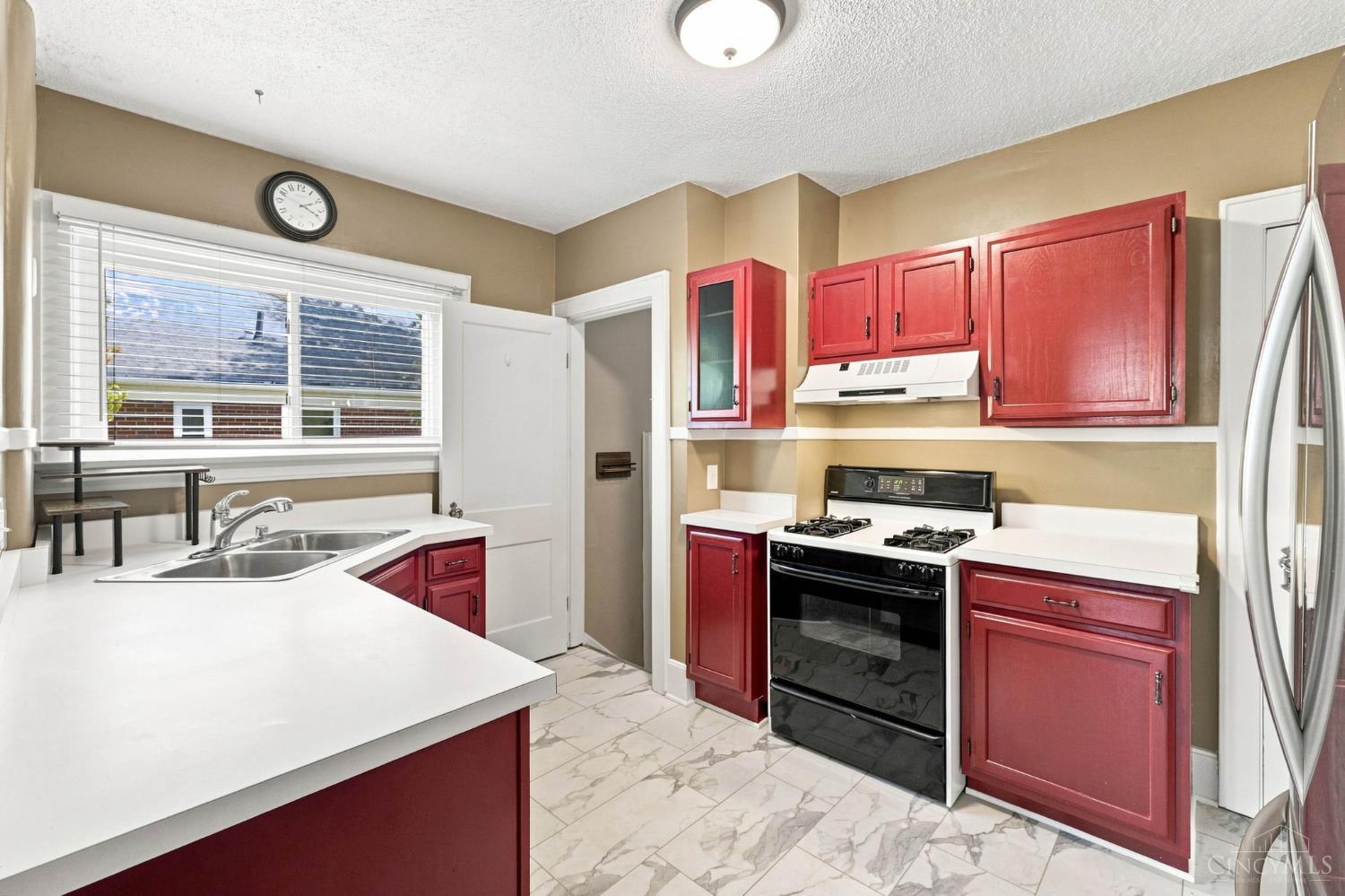 3805 Lansdowne Avenue, Deer Park, OH, 45236 — photo 10
