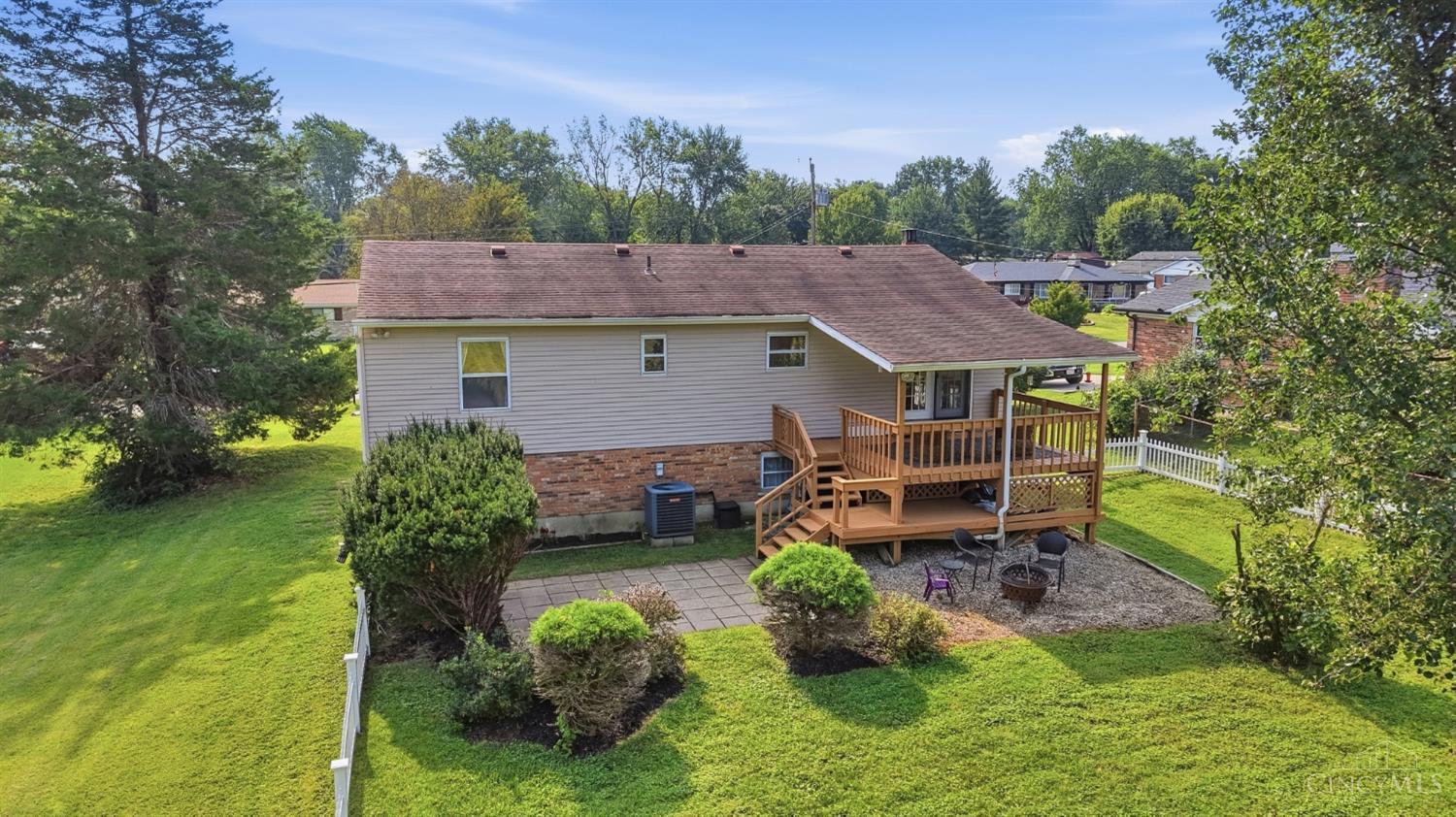 Photo 3 of Sale Pending at 4461 Glendale Dr, Union Twp, OH 45103 | MLS# 1893606 | Listing updated on 2026-09-21