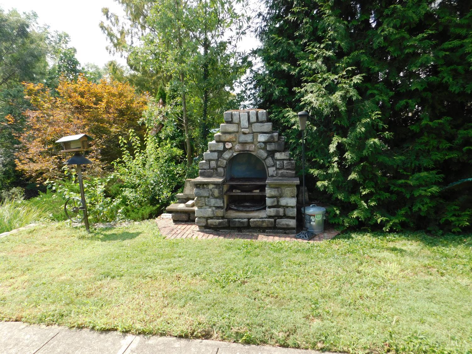 4467 Grove Avenue, Green Twp, OH, 45211 — photo 6