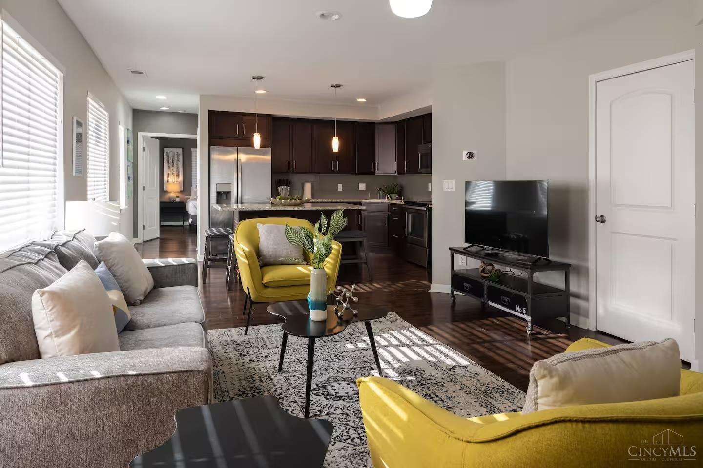Photo 4 of House for sale at 2201 Reading Rd #1, Cincinnati, OH 45202 | MLS# 1894047 | Listing updated on 2026-09-17