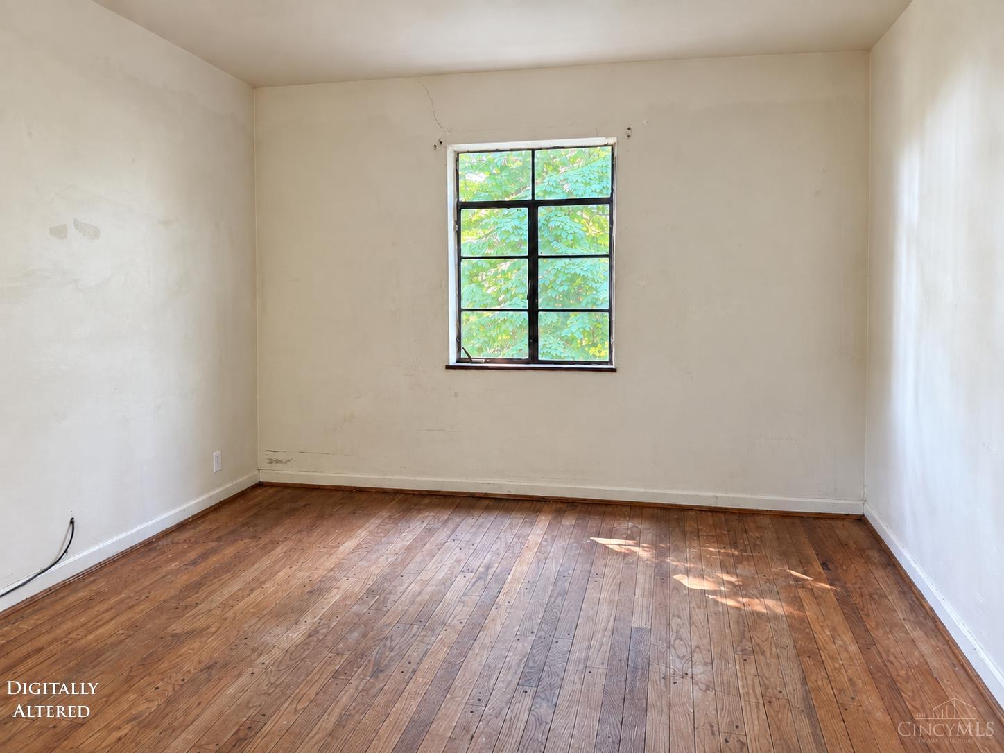 Listing Photo 4 - Condo for sale in building located at 4419 Ridgeview Ave, Cincinnati, OH 45238