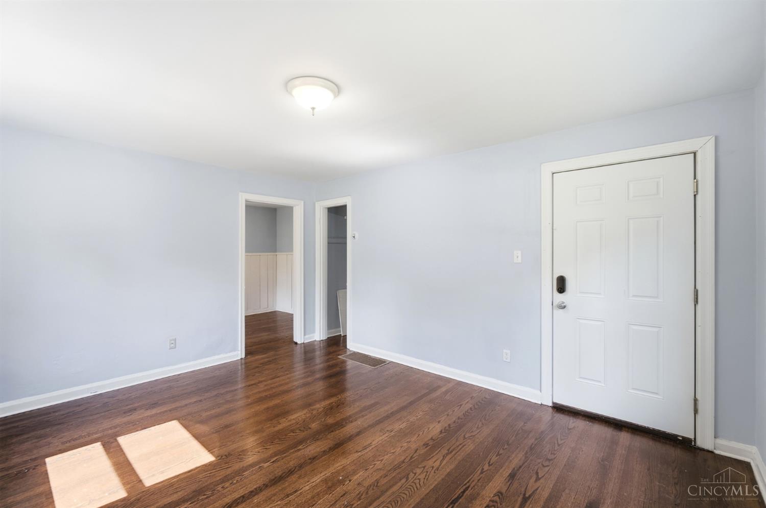 3065 Bracken Woods Lane, Cincinnati, OH, 45211 — photo 10