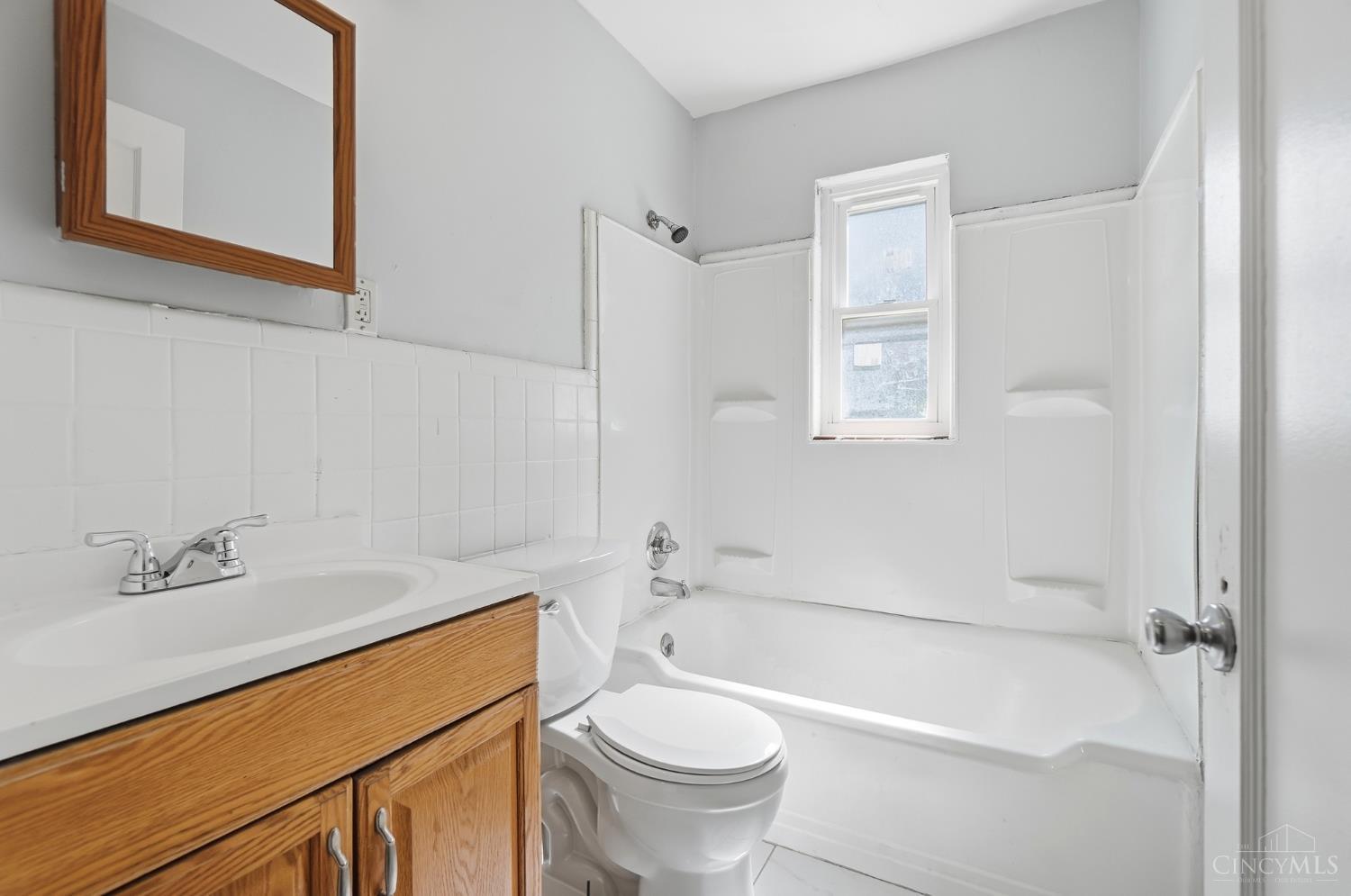 3065 Bracken Woods Lane, Cincinnati, OH, 45211 — photo 22