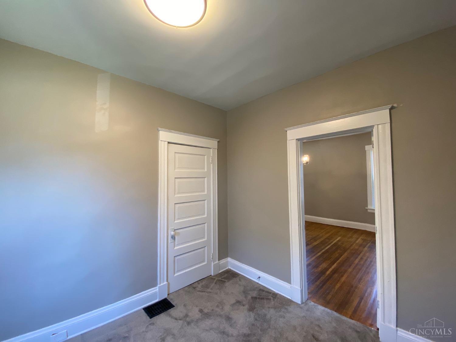 2806 Observatory Avenue, Cincinnati, OH, 45208 — photo 21