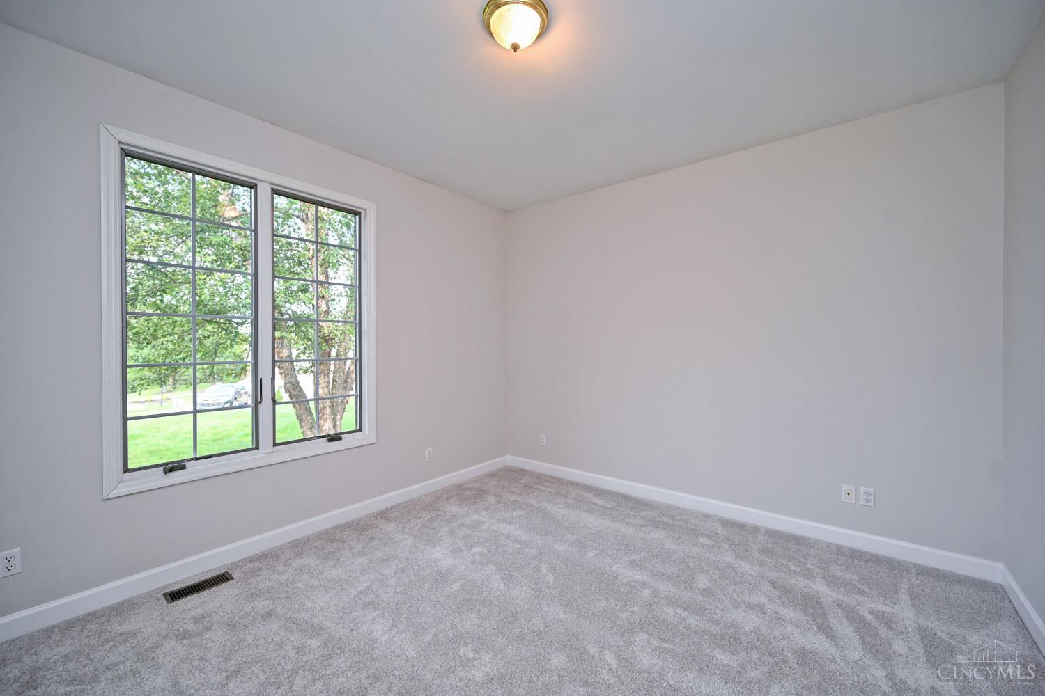 5474 Chancellor Lane, Hamilton Twp, OH, 45152 — photo 30