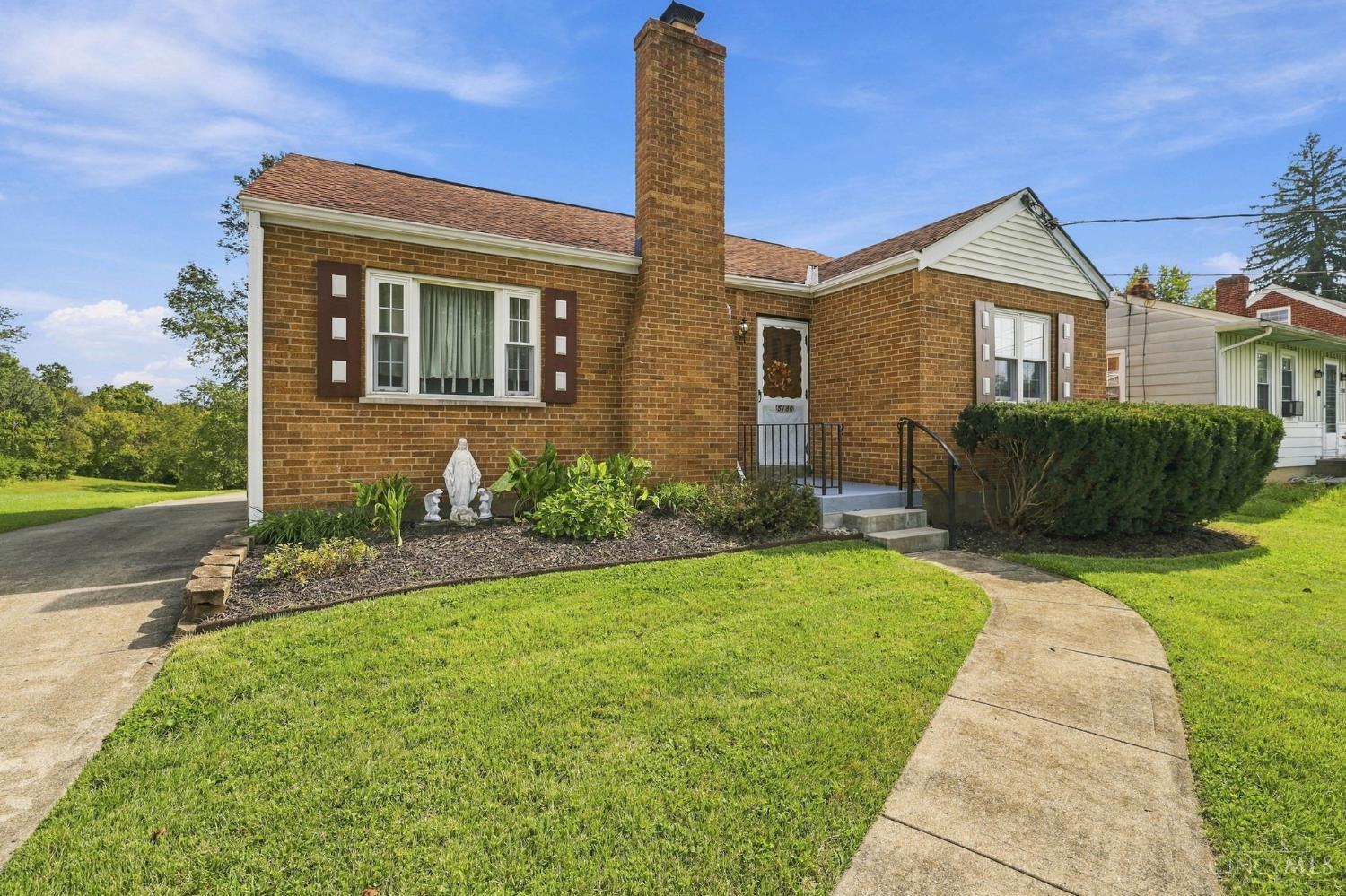 Photo 2 of Sale Pending at 5186 Valley Ridge Rd, Green Twp, OH 45247 | MLS# 1894298 | Listing updated on 2026-09-20