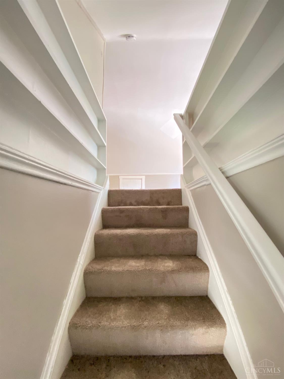 2806 Observatory Avenue, Cincinnati, OH, 45208 — photo 32