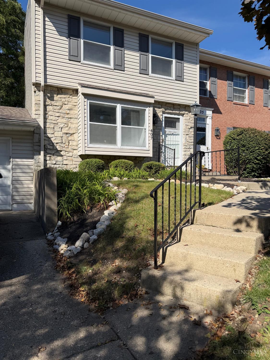Photo 2 of Townhouse for sale at 407 Gwinnett Cmns, Washington Twp, OH 45459 | MLS# 1894198 | Listing updated on 2026-09-17