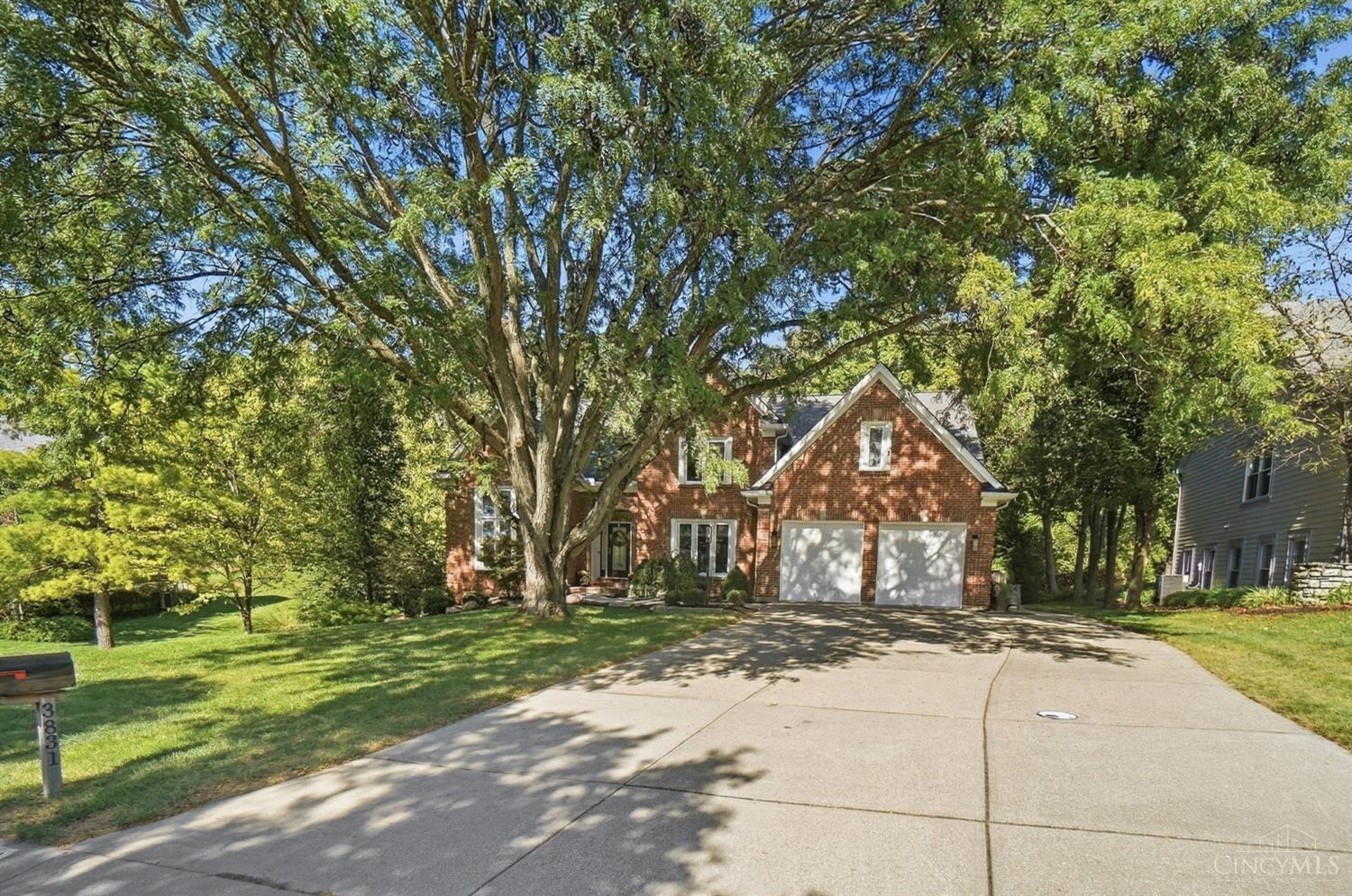 Photo 3 of Sale Pending at 3831 Monets Ln, Evendale, OH 45241 | MLS# 1894157 | Listing updated on 2026-09-20