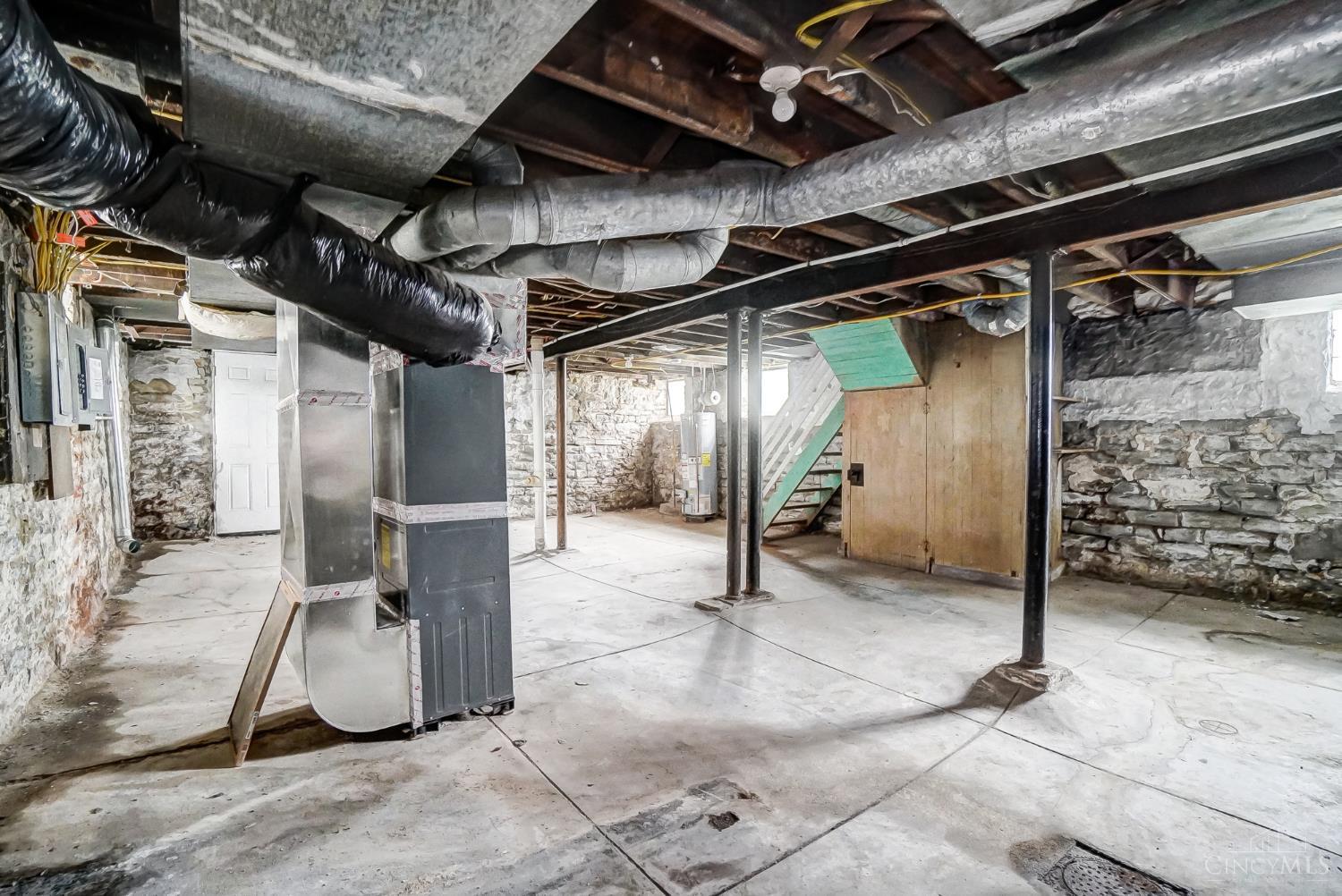 1575 Dixmont Avenue, Cincinnati, OH, 45207 — photo 61