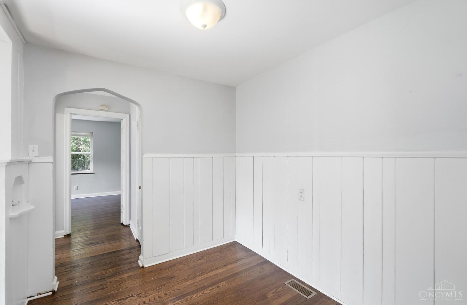 3065 Bracken Woods Lane, Cincinnati, OH, 45211 — photo 12