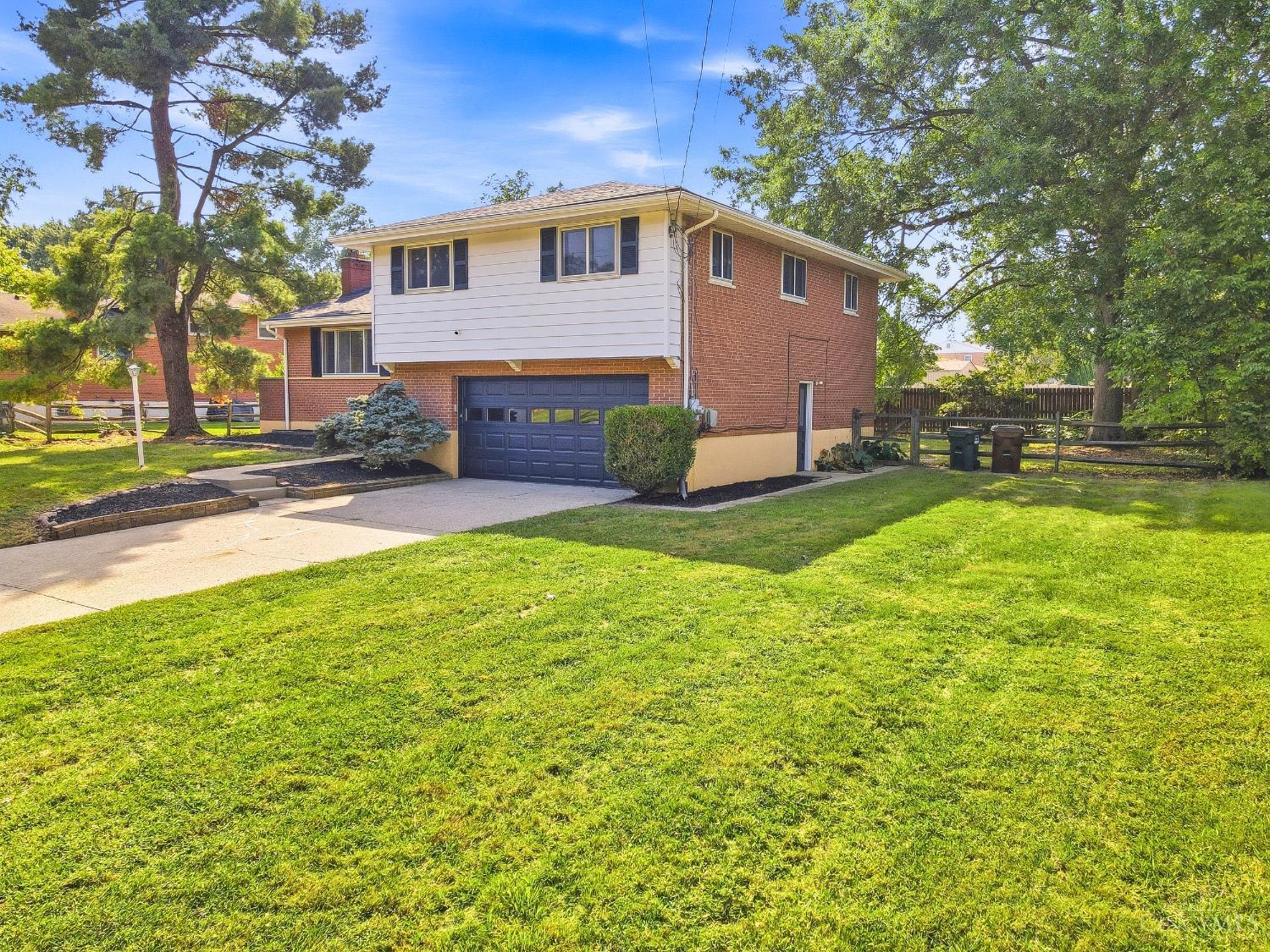 Photo 1 of Single family home for sale at 8819 Cavalier Dr, Springfield Twp., OH 45231 | MLS# 1894089 | Listing updated on 2026-09-18