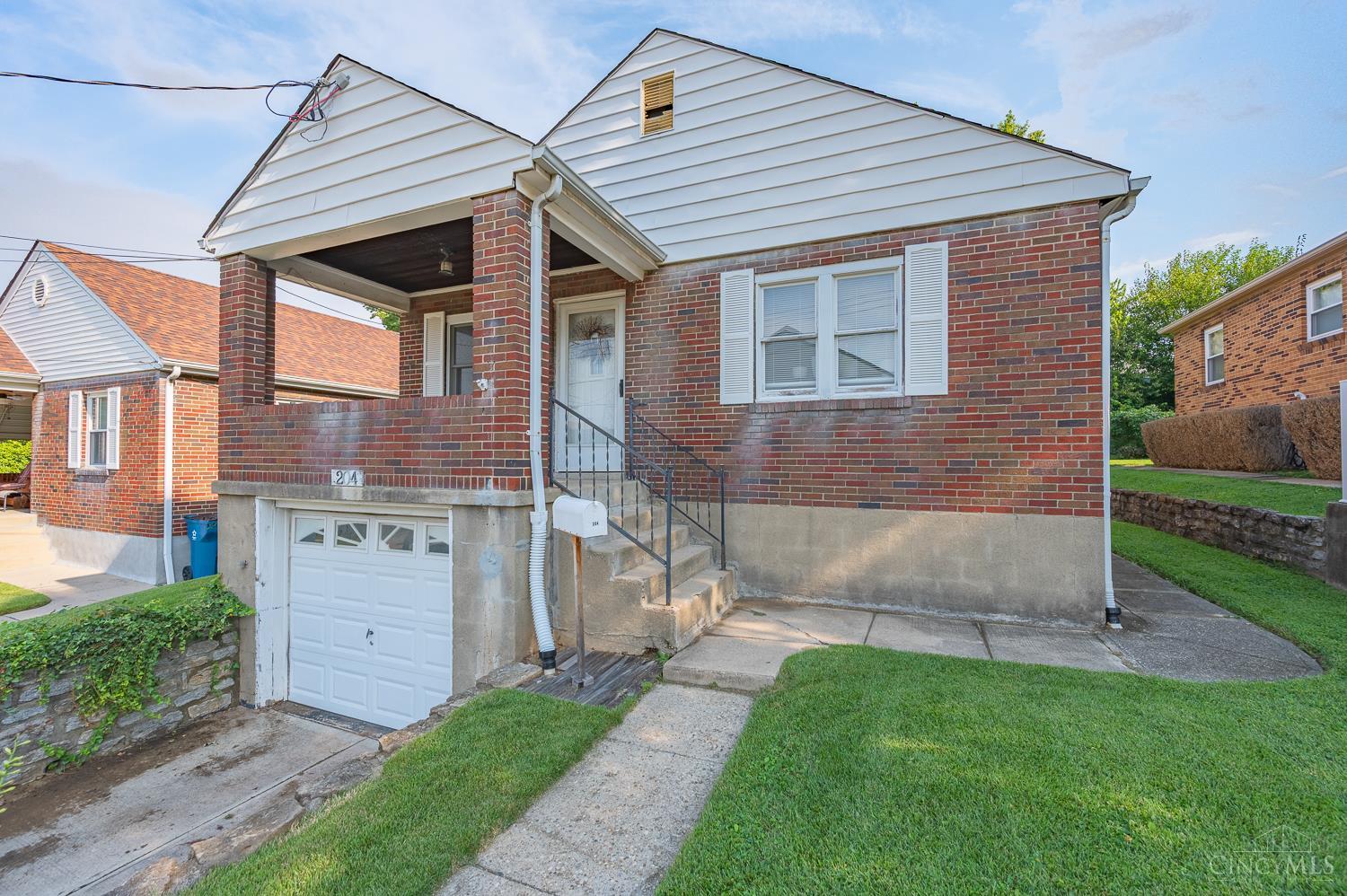 Photo 1 of Single family home for sale at 204 E Mechanic St, Reading, OH 45215 | MLS# 1894007 | Listing updated on 2026-09-18