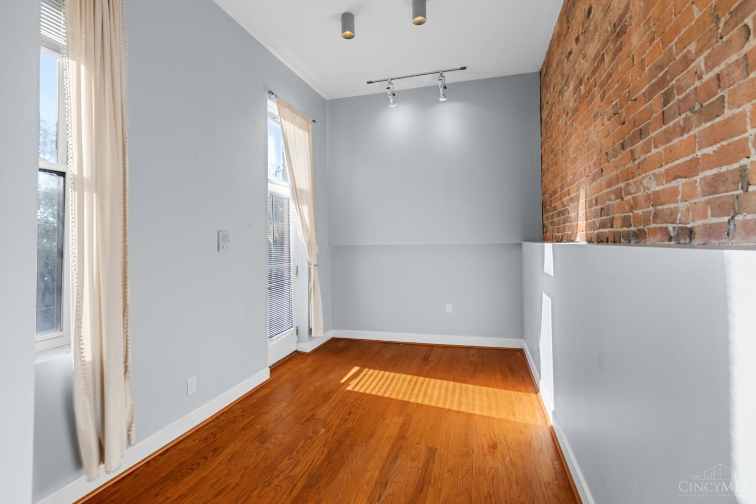 561 Milton Street #O, Cincinnati, OH, 45202 — photo 10