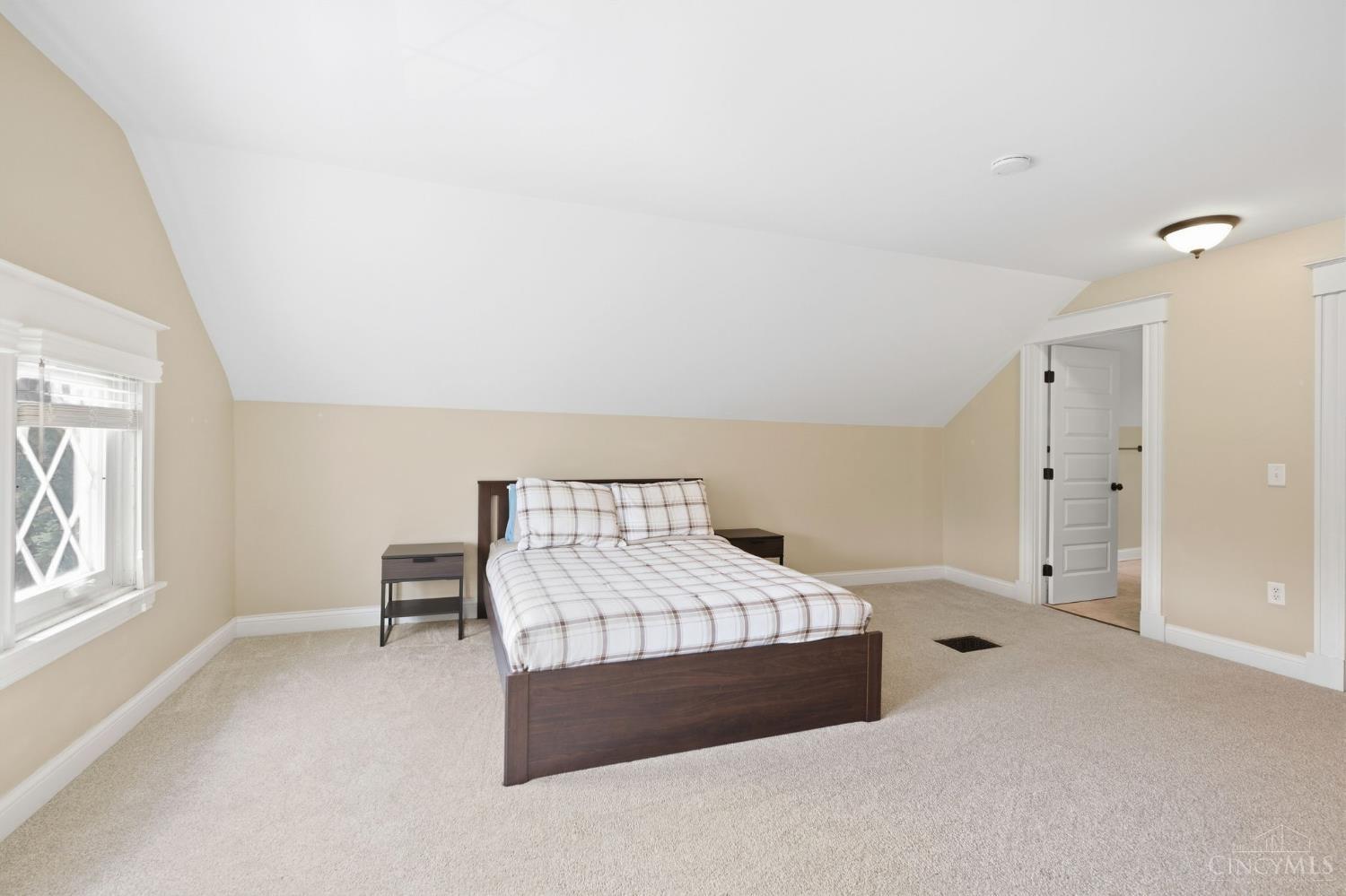 2830 Madison Road, Cincinnati, OH, 45209 — photo 32