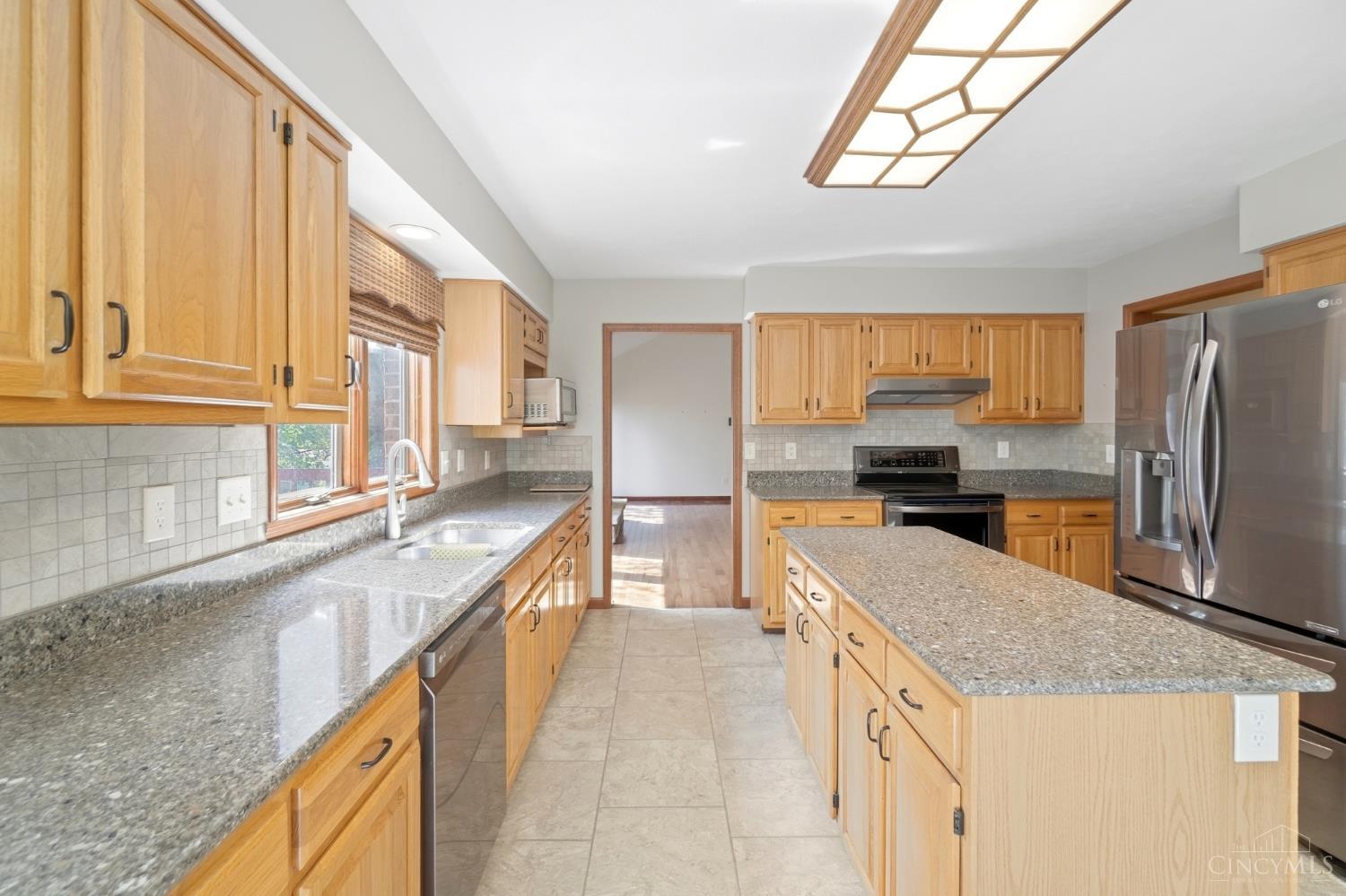 5343 Boomer Road, Green Twp, OH, 45247 — photo 10