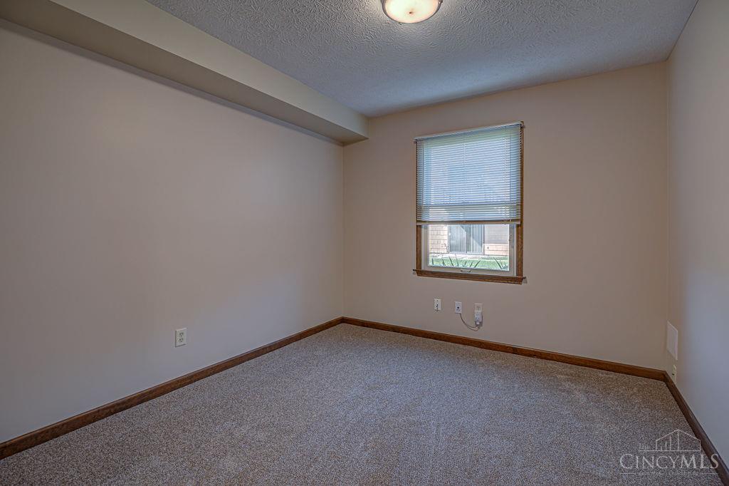 650 Leo Drive, Hamilton, OH, 45013 — photo 12