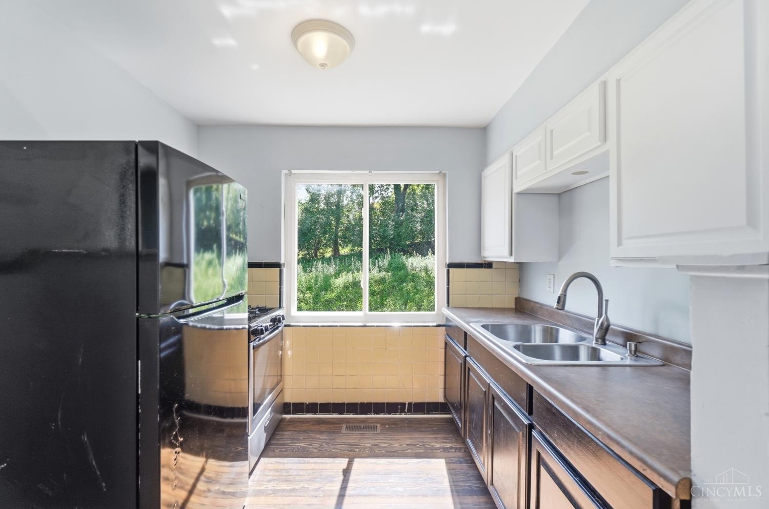 3065 Bracken Woods Lane, Cincinnati, OH, 45211 — photo 14