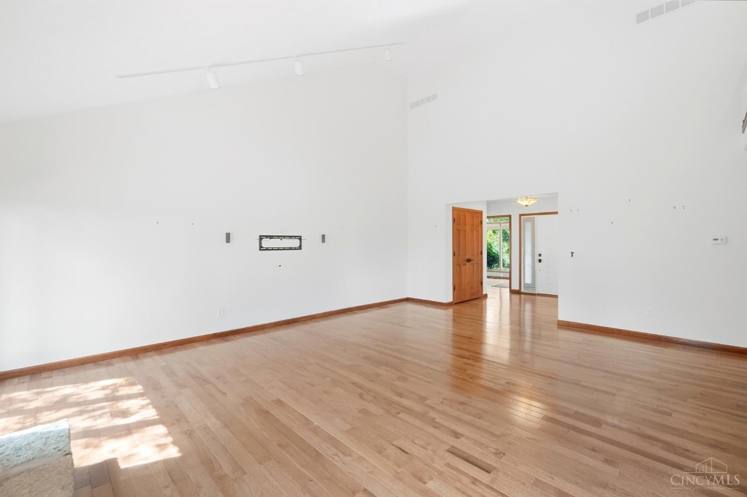 5343 Boomer Road, Green Twp, OH, 45247 — photo 7