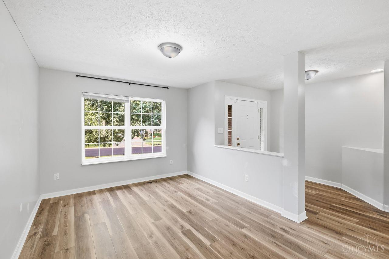 Photo 4 of Sale Pending at 774 Birch Grv, Hamilton Twp, OH 45152 | MLS# 1894269 | Listing updated on 2026-09-22