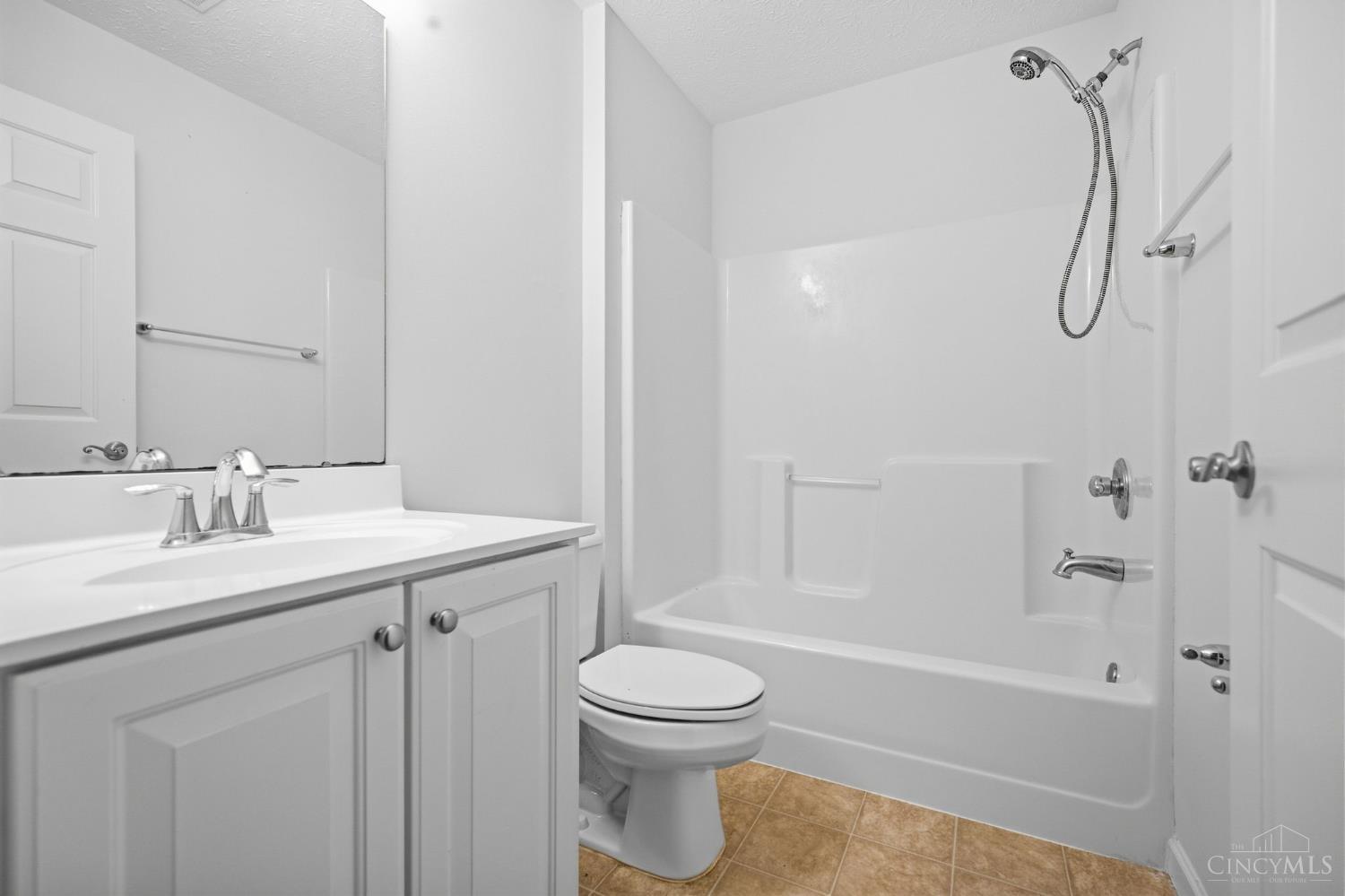 7515 Ribbon Falls Lane, Deerfield Twp., OH, 45039 — photo 31