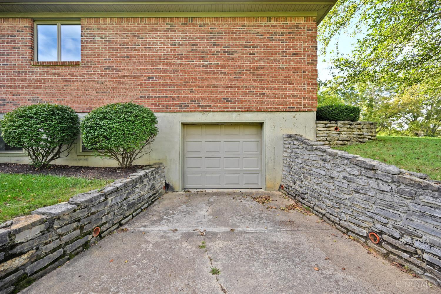 5474 Chancellor Lane, Hamilton Twp, OH, 45152 — photo 48