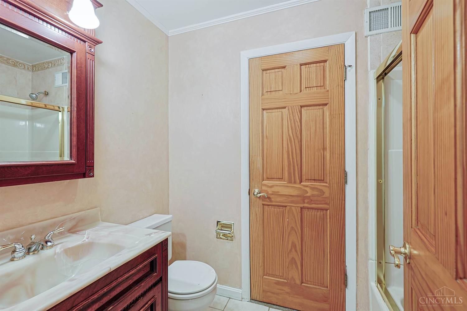 7306 Redondo Court, Madeira, OH, 45243 — photo 15