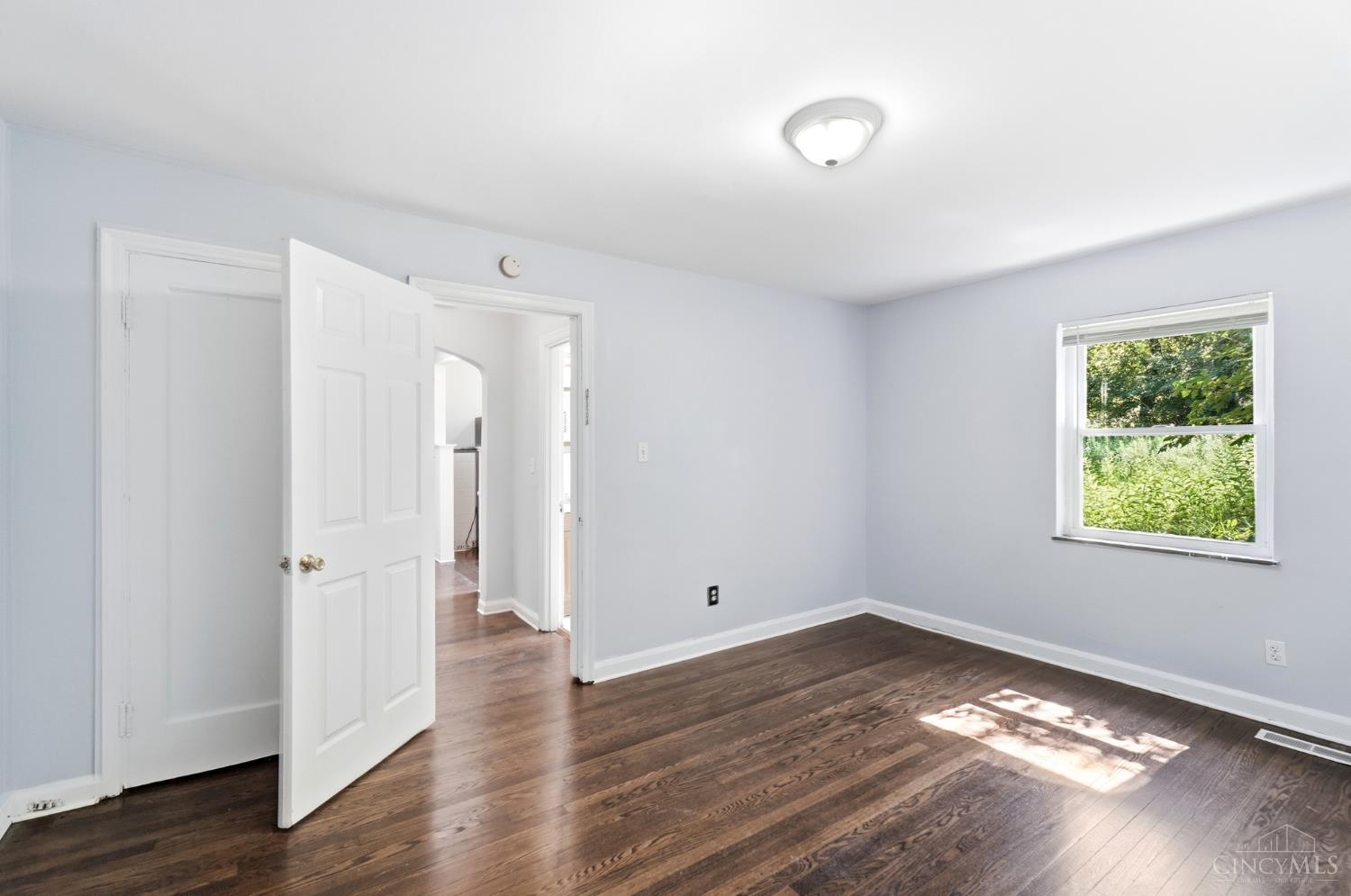 3065 Bracken Woods Lane, Cincinnati, OH, 45211 — photo 21