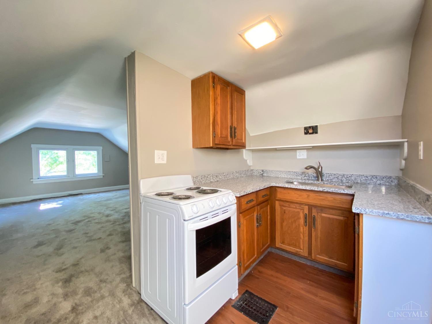 2806 Observatory Avenue, Cincinnati, OH, 45208 — photo 36