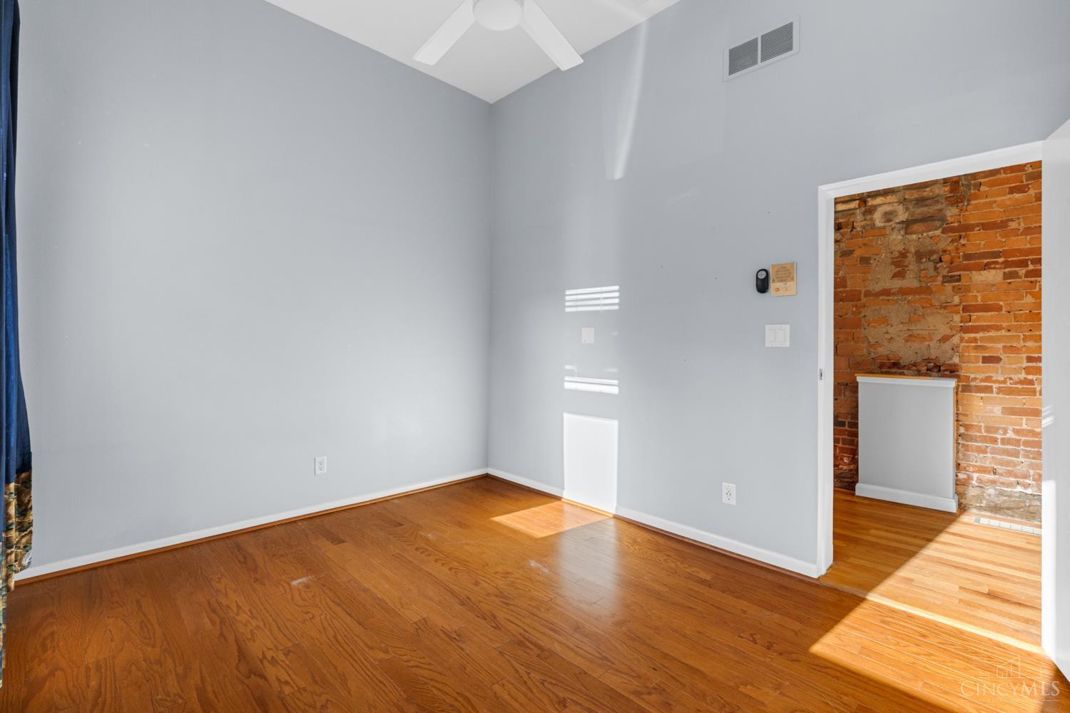 561 Milton Street #O, Cincinnati, OH, 45202 — photo 16