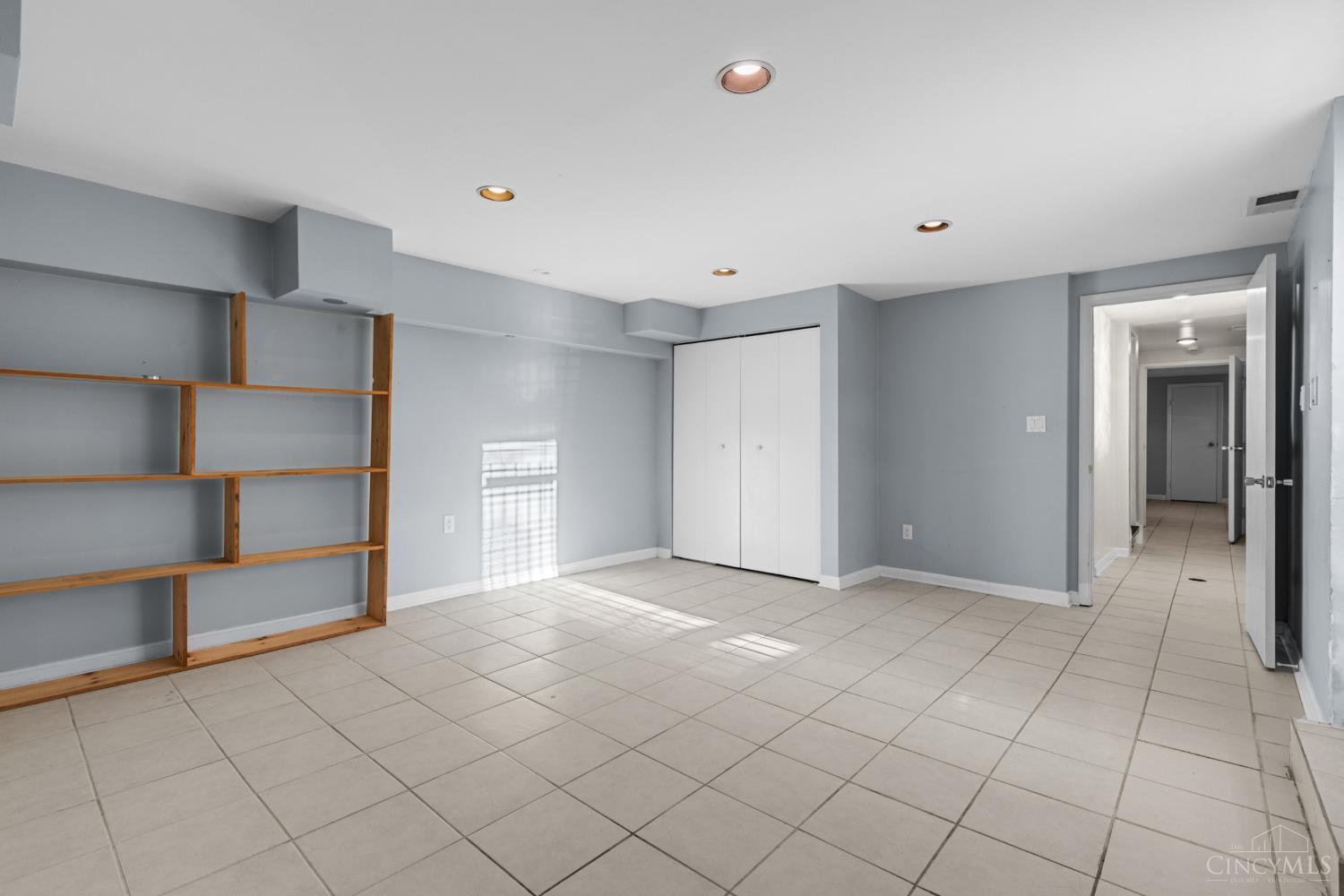 561 Milton Street #O, Cincinnati, OH, 45202 — photo 41