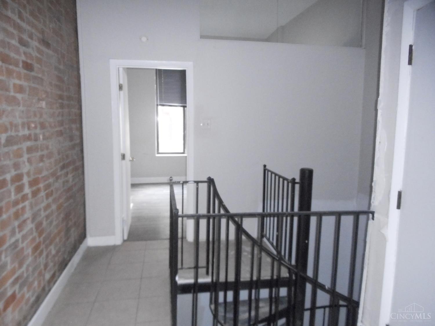 435 Hopkins Street, Cincinnati, OH, 45203 — photo 14