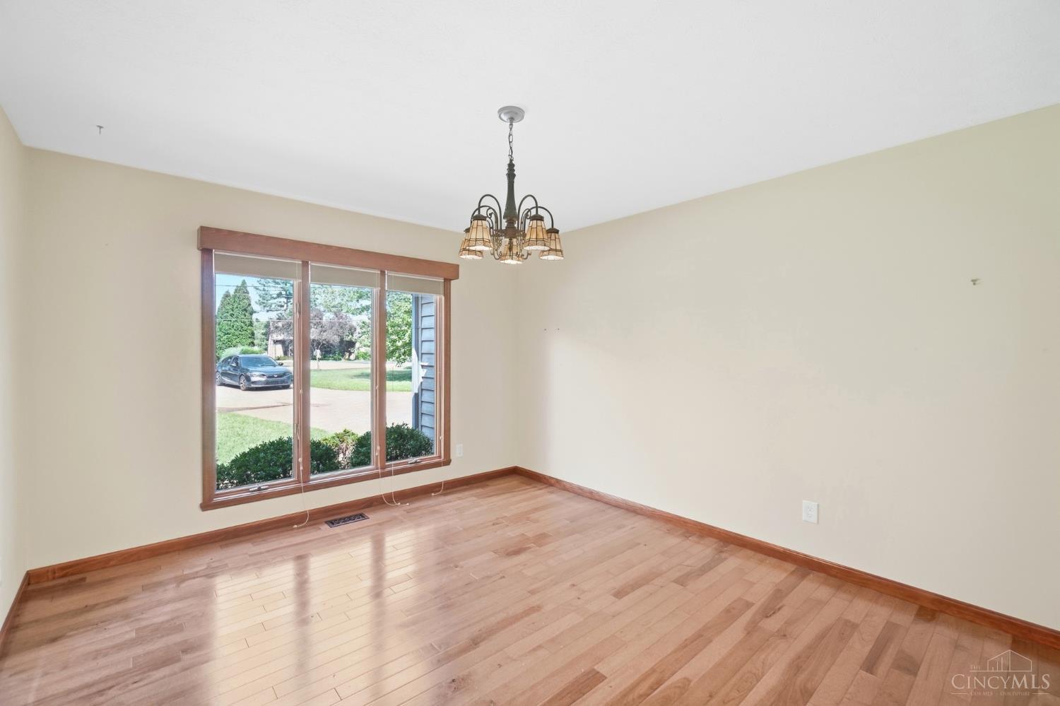 5343 Boomer Road, Green Twp, OH, 45247 — photo 18