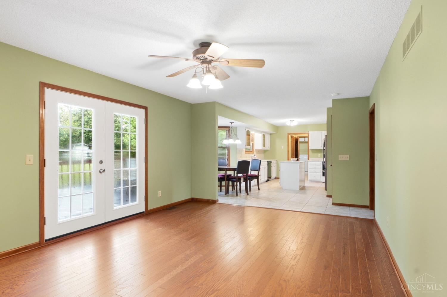 6091 Blueberry Drive, Liberty Twp, OH, 45011 — photo 10