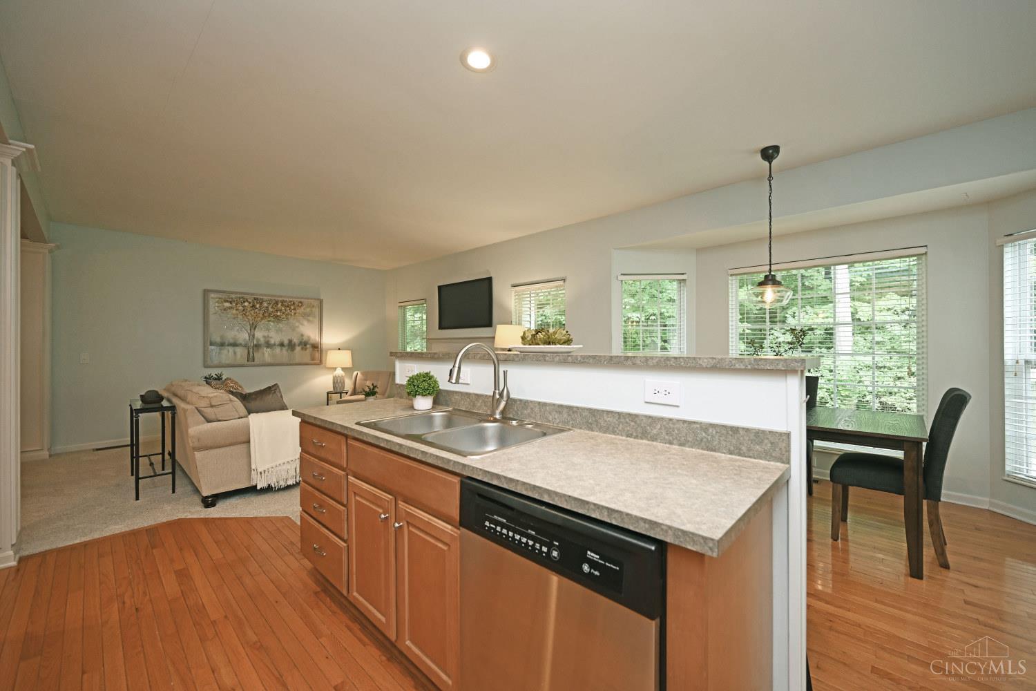 5005 Dovetail Lane, Cincinnati, OH, 45223 — photo 21
