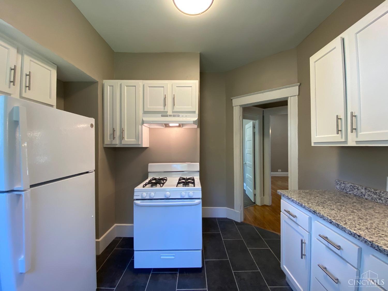 2806 Observatory Avenue, Cincinnati, OH, 45208 — photo 55