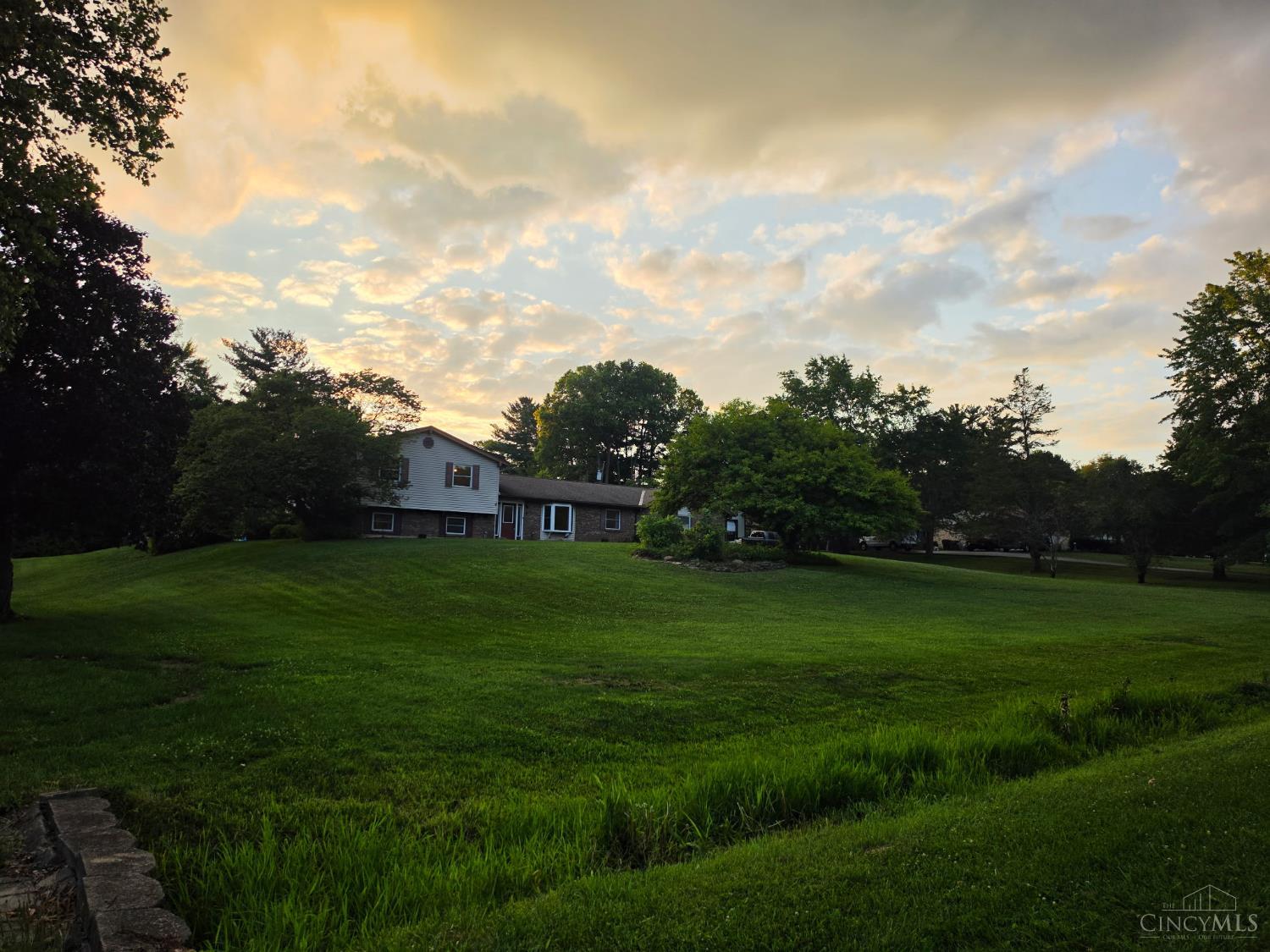 7483 Horizon Hill Drive