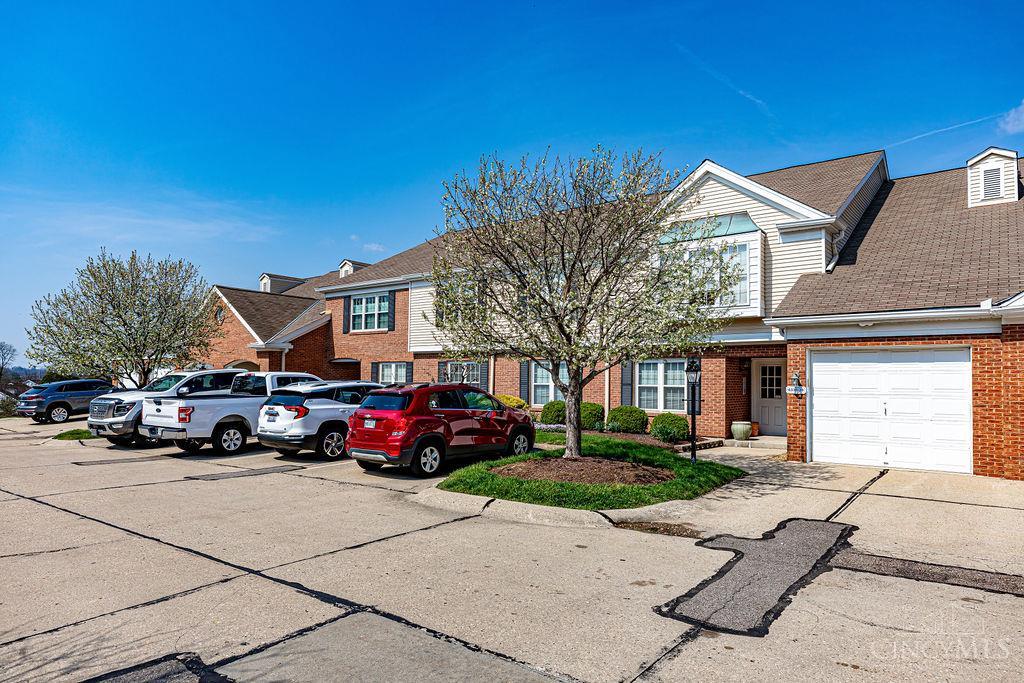 Photo 2 of Sale Pending at 6338 Eagles Lake Dr, Green Twp, OH 45248 | MLS# 1894259 | Listing updated on 2026-09-18