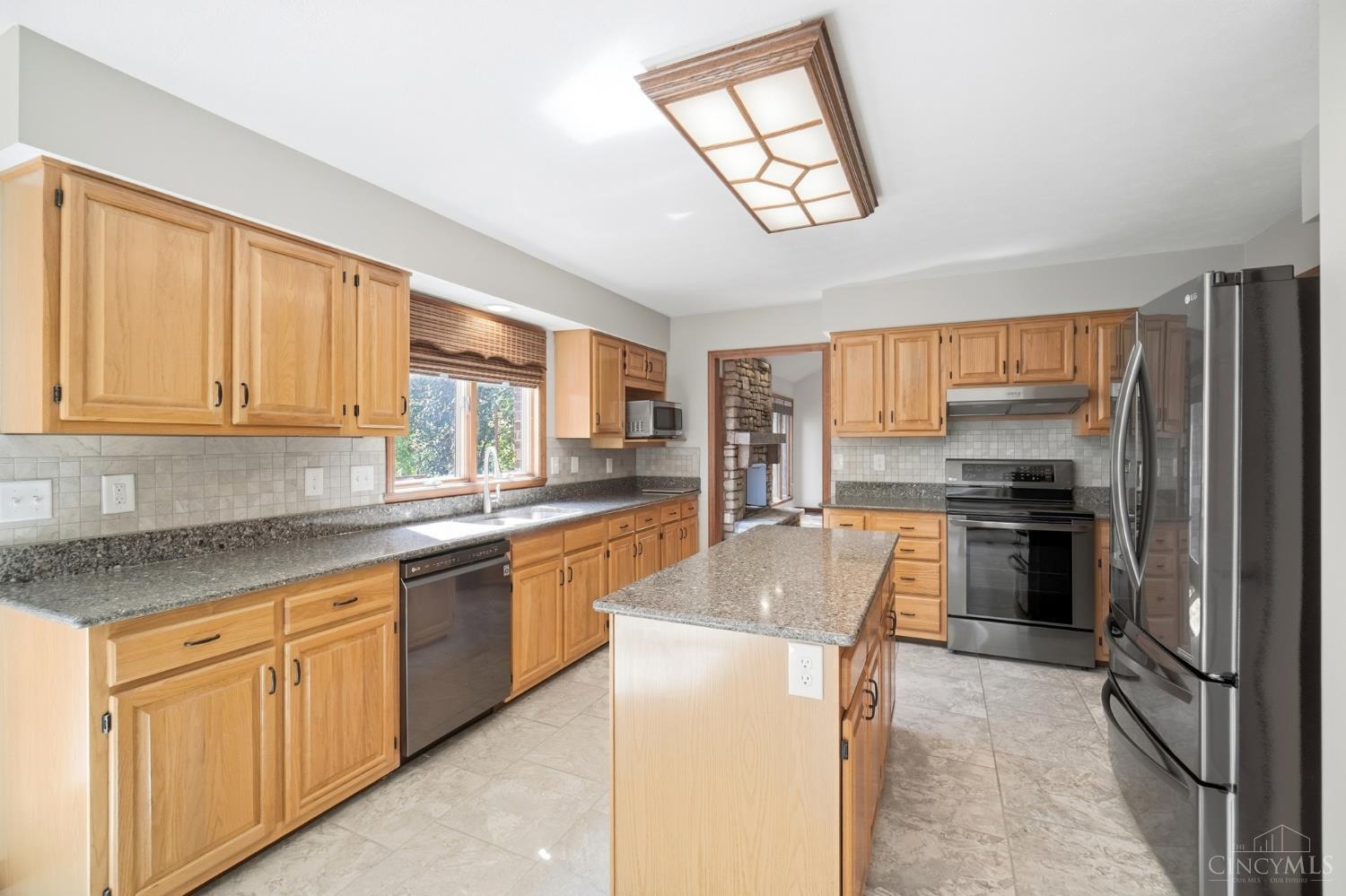 5343 Boomer Road, Green Twp, OH, 45247 — photo 9