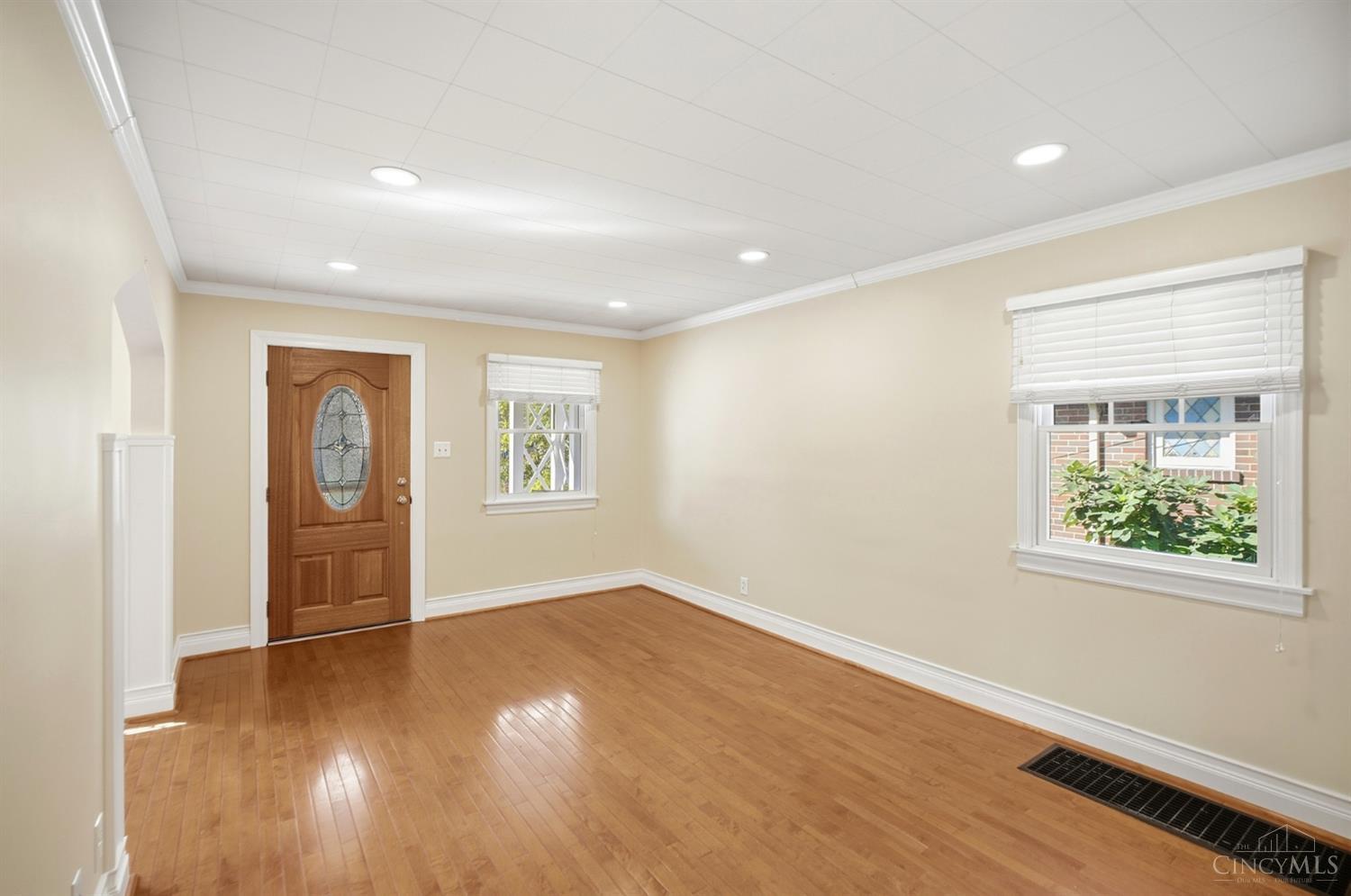 3320 Sterling Way, Cincinnati, OH, 45209 — photo 7