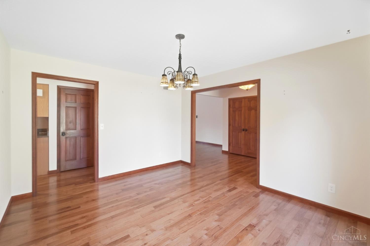 5343 Boomer Road, Green Twp, OH, 45247 — photo 19