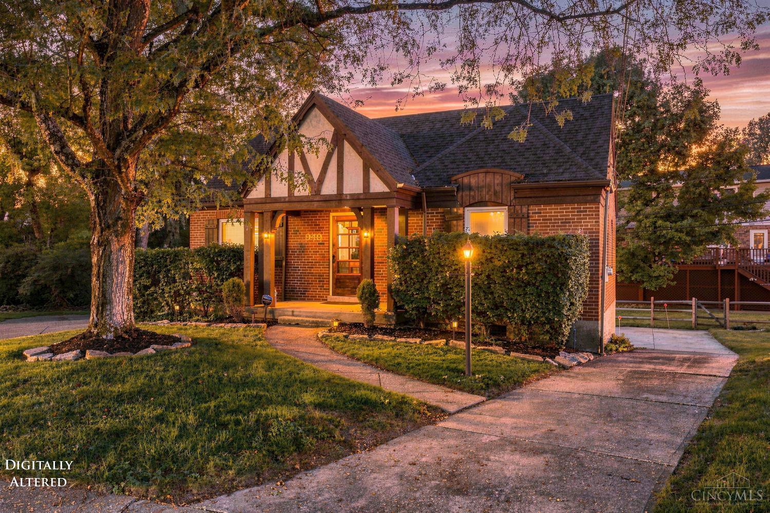 Single family home for sale at 949 Winsray Ct, Springfield Twp., OH 45224 | MLS# 1893994