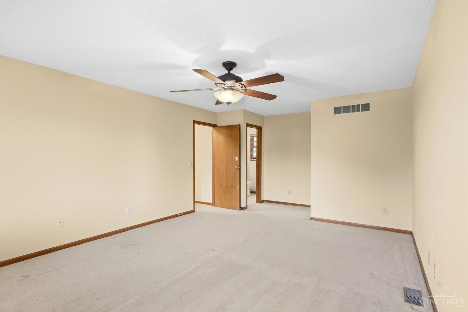 6091 Blueberry Drive, Liberty Twp, OH, 45011 — photo 18